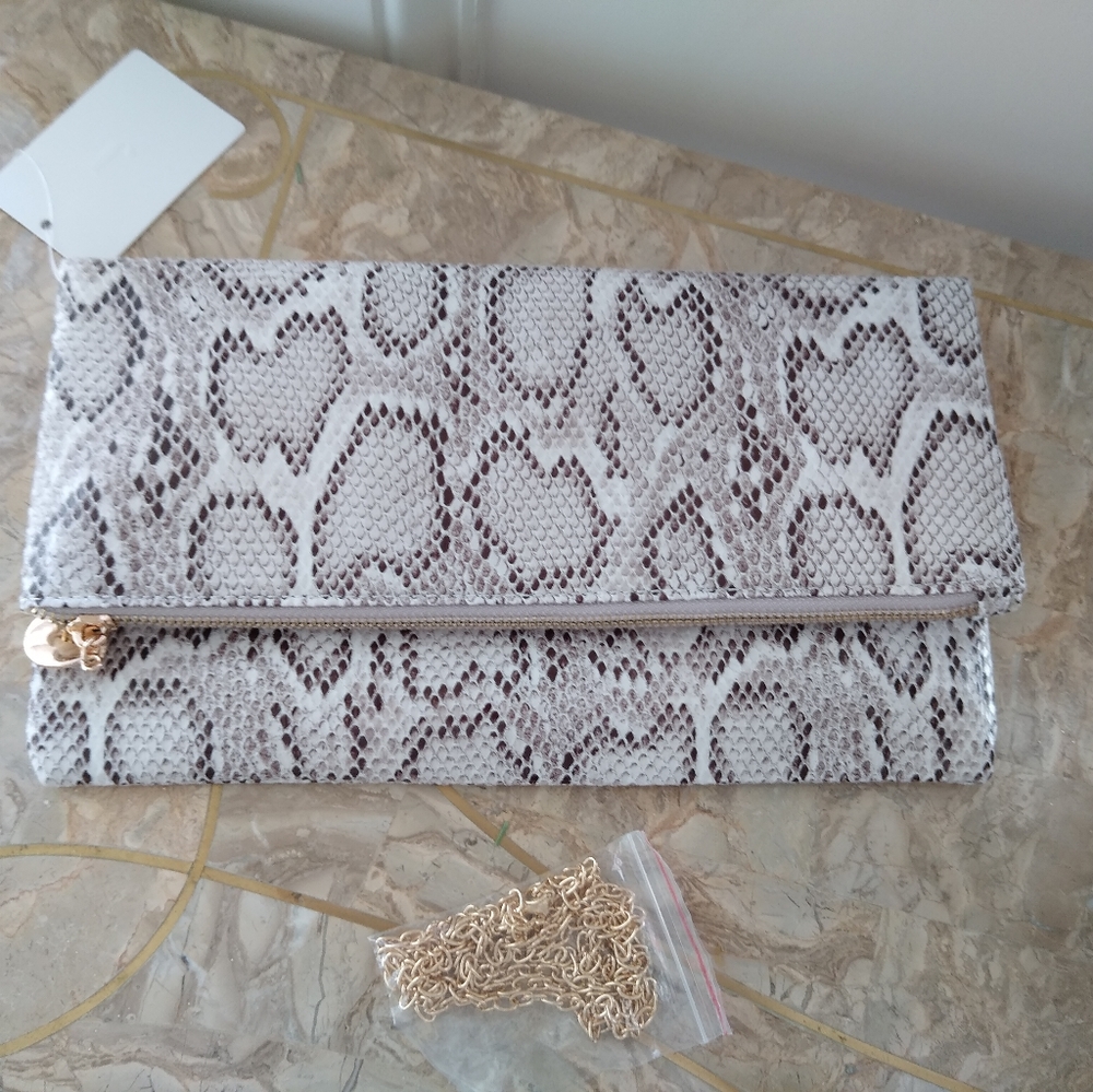 Snake clutch